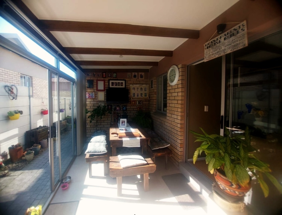 3 Bedroom Property for Sale in Mooikloof Country Estate Western Cape
